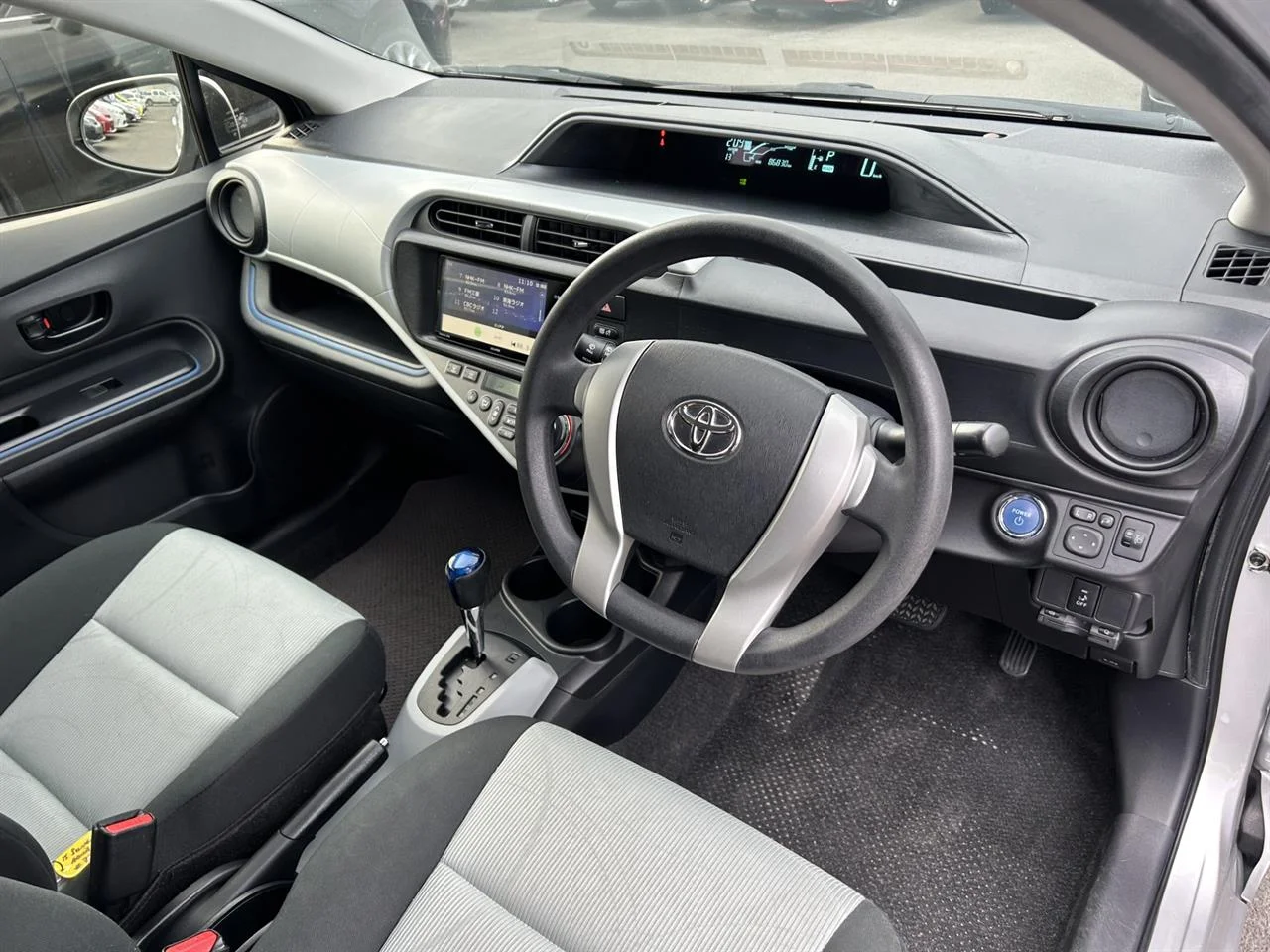 Toyota Aqua – Unlimited Mileage