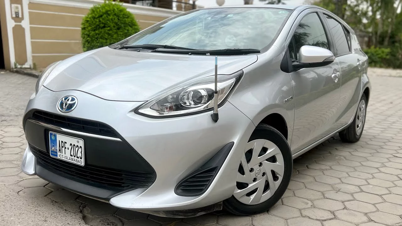 Toyota Aqua – Unlimited Mileage