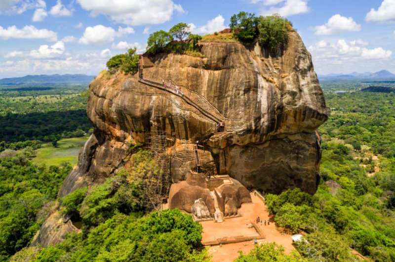 Discover the Top Tourist Attractions in Sri Lanka