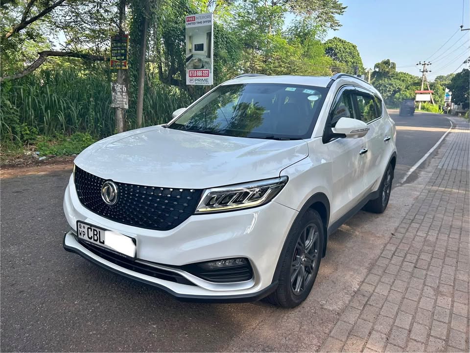 DFSK glory i auto 7 Seater